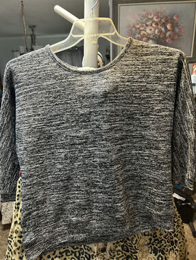 C.D. Petites Women's Gray Marled Knit Top Size M Petite